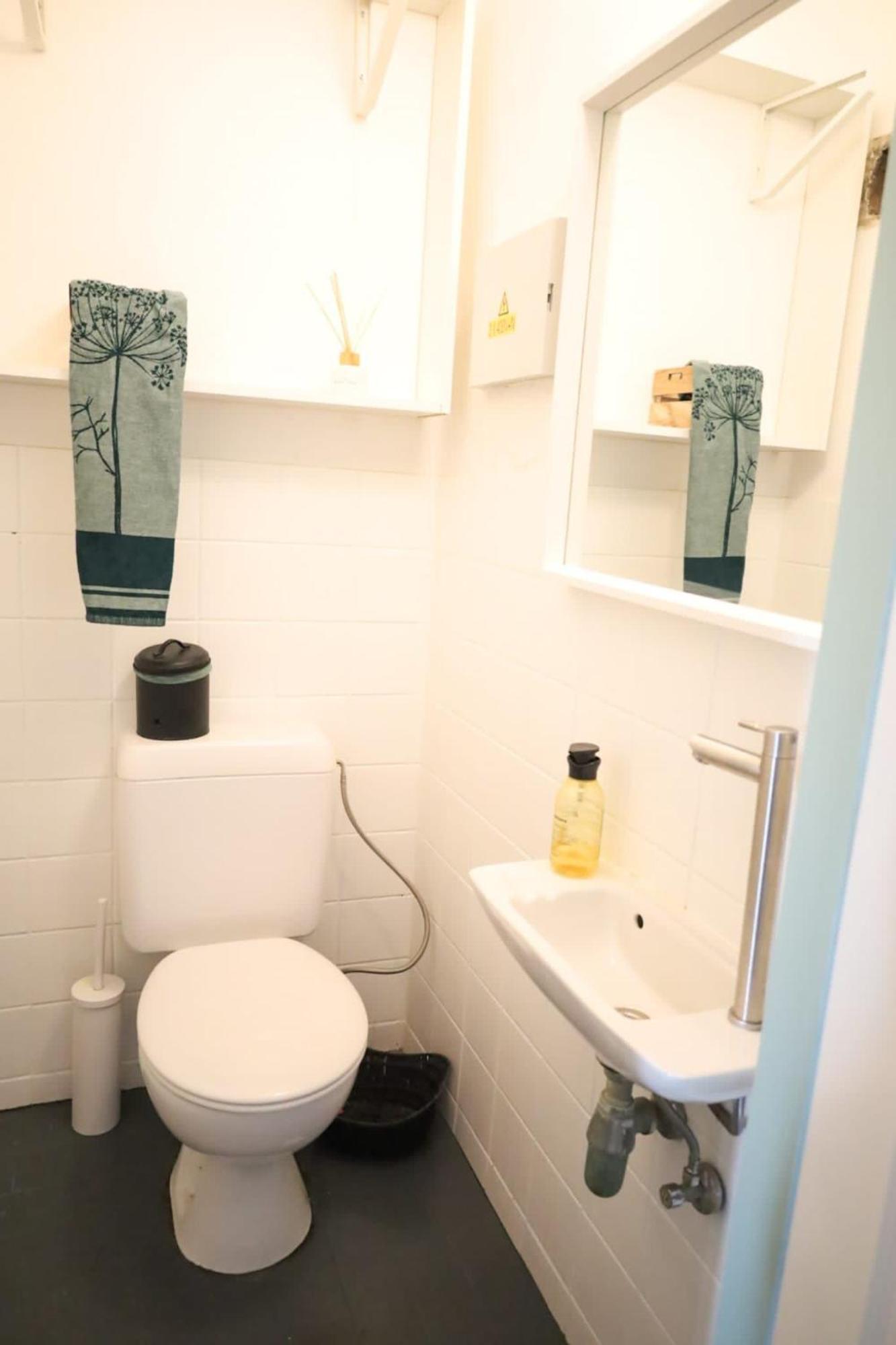 Furnished - Bright, Modern Apartment In Brussels, 15 Minutes Walk From The Atomium Buitenkant foto
